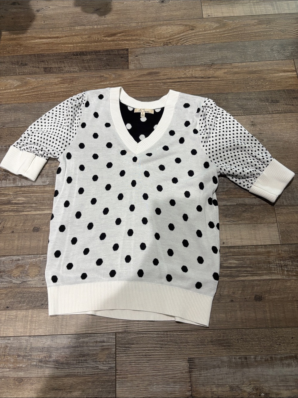 Polka Dot V-Neck Sweater in White and Black